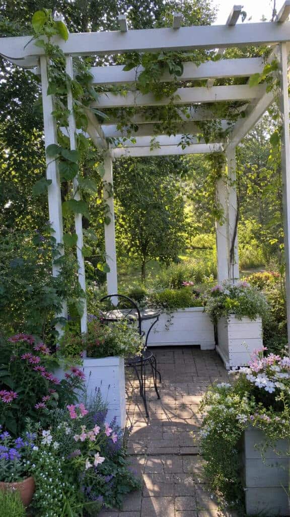 Garden Pergola with Integrated Planters