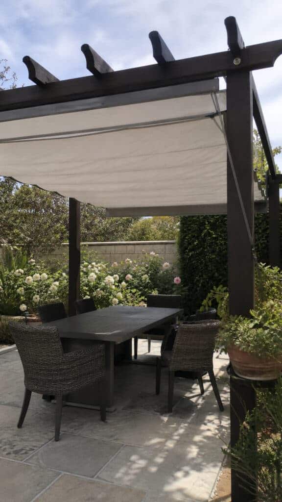 Retractable Canvas Canopy for Flexibility