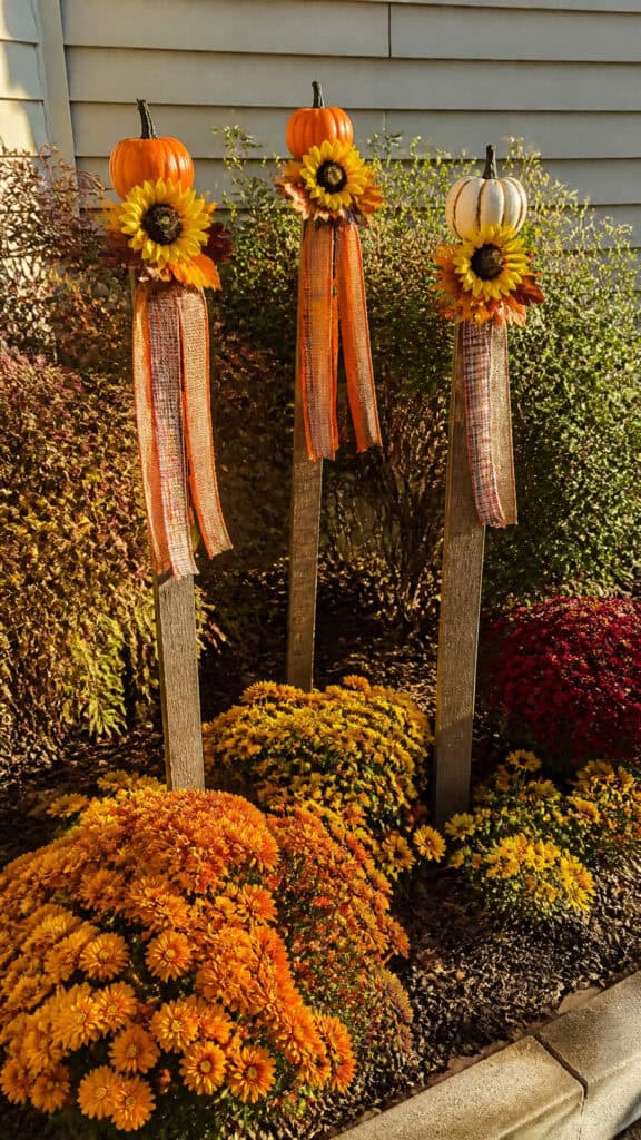 DIY Fall Sign Stakes